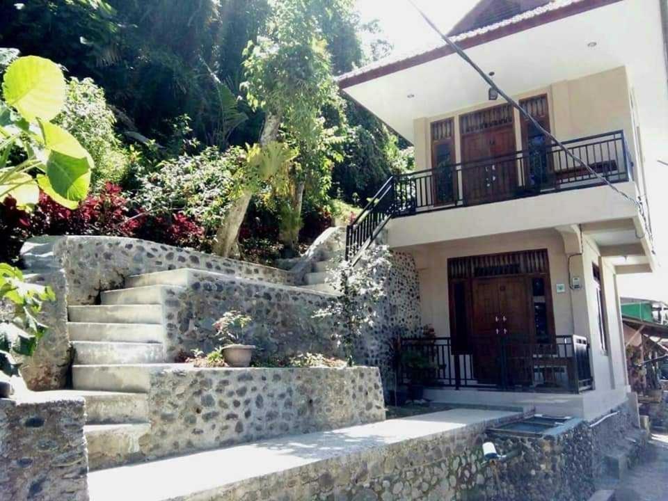 Bukit Lawang Hotel Exterior photo